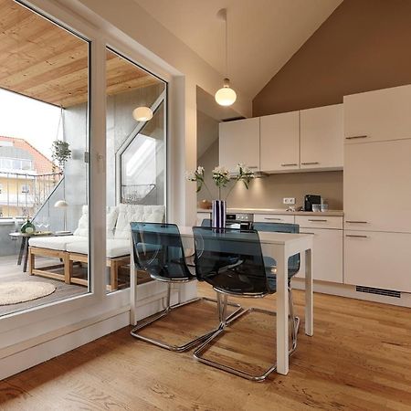 Homiestay City-Apartment, Balkon & Parkplatz Würzburg Buitenkant foto