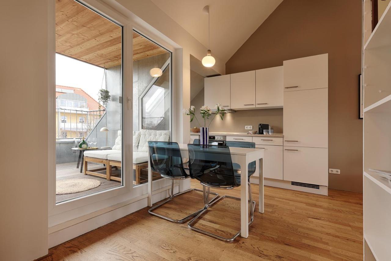 Homiestay City-Apartment, Balkon & Parkplatz Würzburg Buitenkant foto